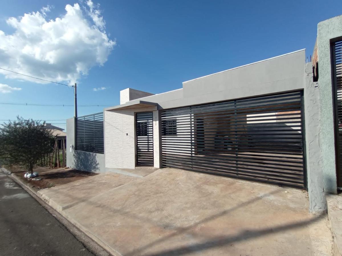 Casa Grande Em Arapongas Exterior foto
