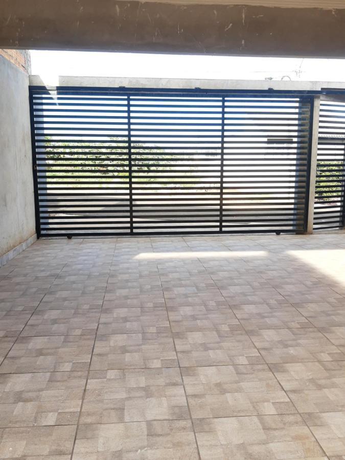 Casa Grande Em Arapongas Exterior foto
